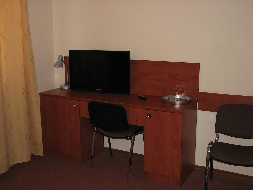 Hotel Julianow Warsaw Room photo